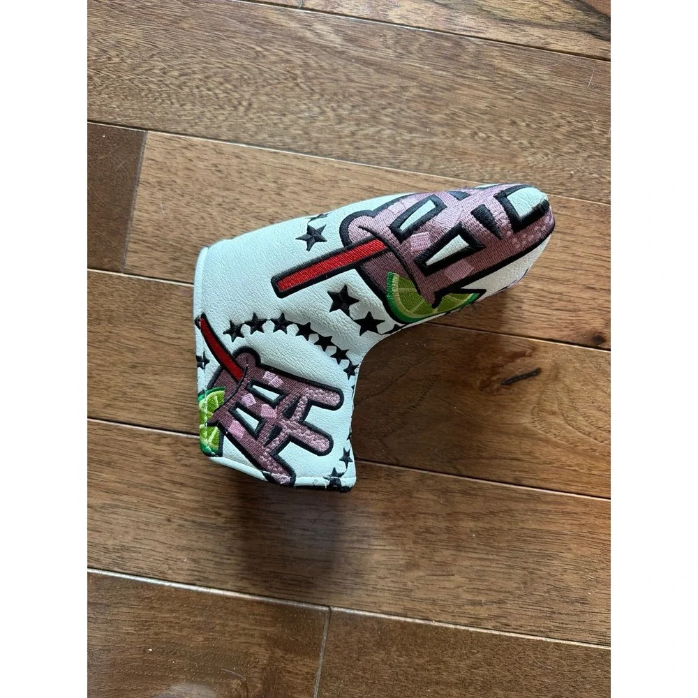 Limited Edition Barstool Golf Transfusion Blade Putter Cover